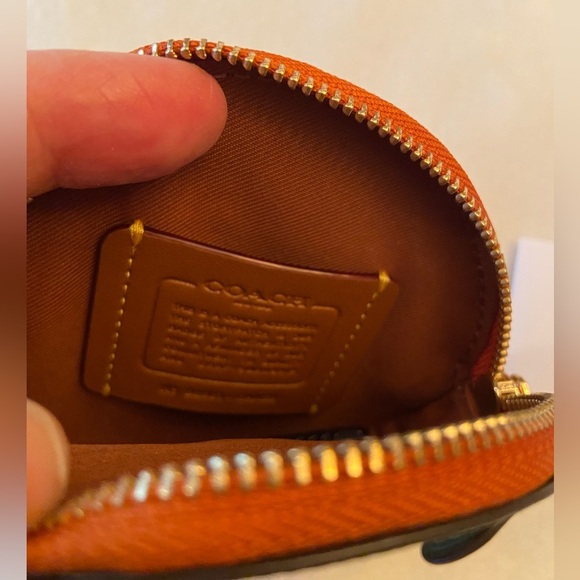 NWT Coach Orange Coin Case in Spice Orange crossgrain leather - Picture 3 of 5